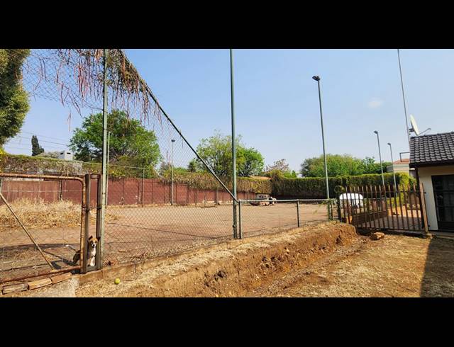 873M² VACANT LAND FOR SALE IN ALBERANTE